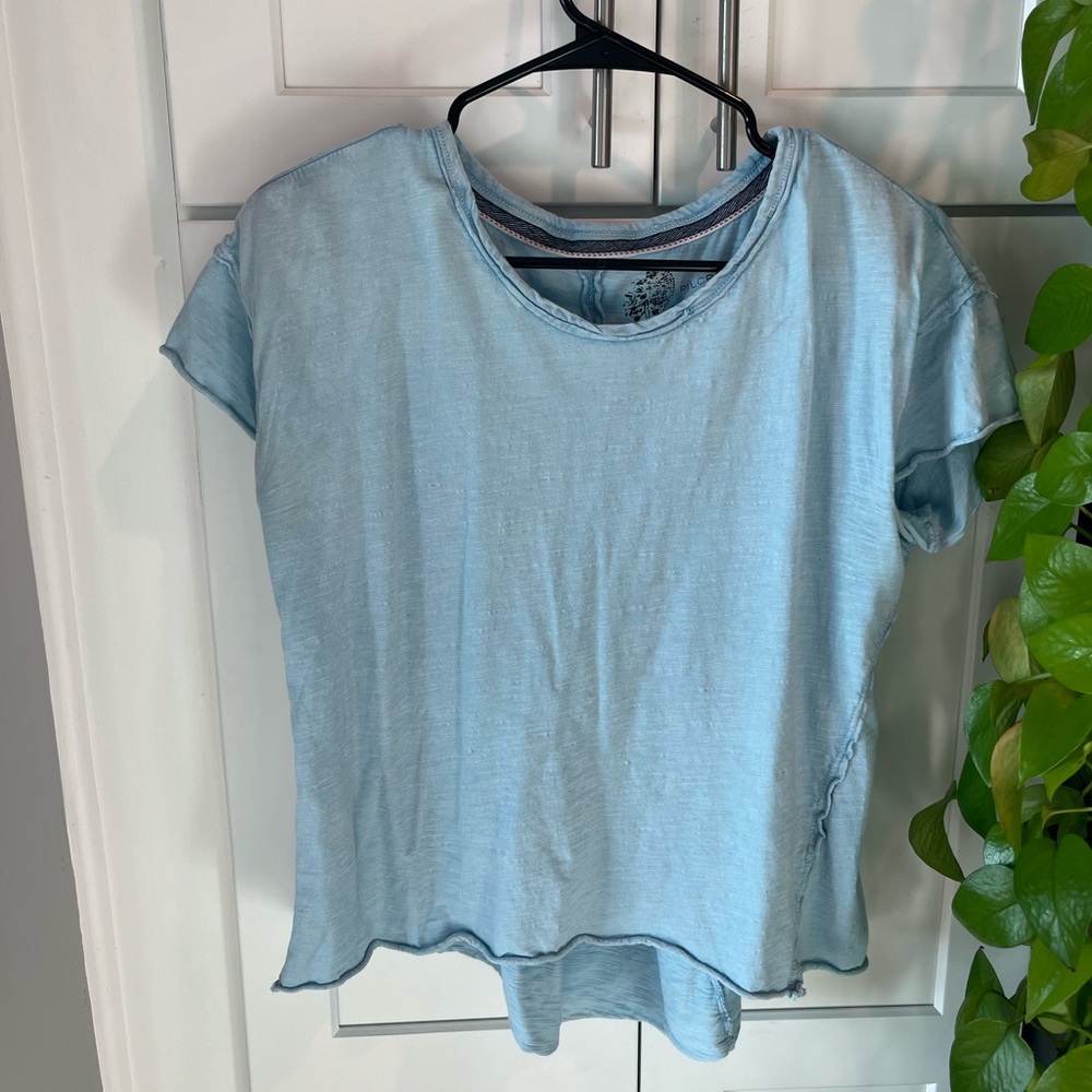 Anthropologie Pilcro XS Blue Tee with Ruched Detailing on Back